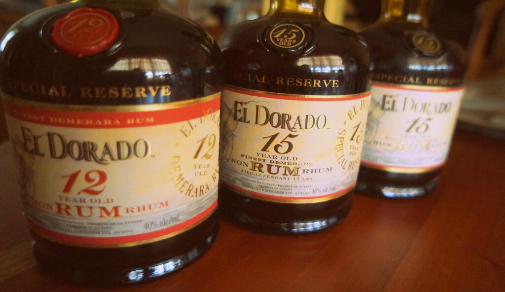 Botellas de ron El Dorado de Demerara