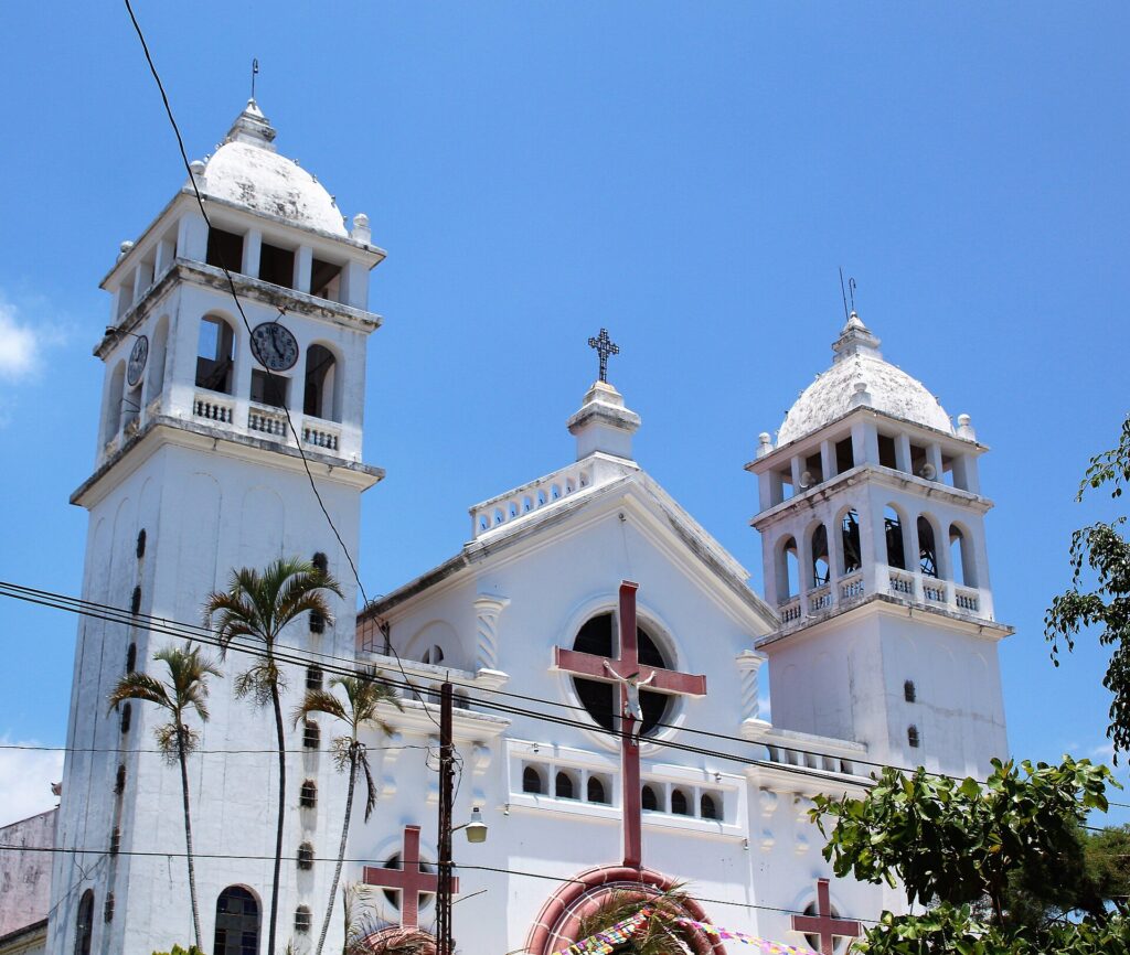 Iglesia de Santa Lucía en Juayúa, Ruta de las Flores