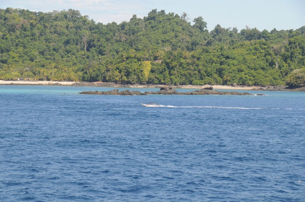 Isla Granito de Oro, punto de esnórquel en el Parque Nacional Coiba