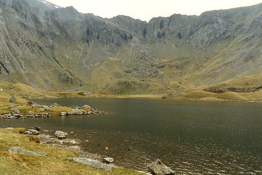 Llyn Idwal en el valle de Ogwen, Snowdonia